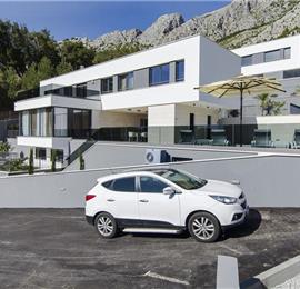 5 bedroom beachfront villa with heated pool near Omis, sleeps 9